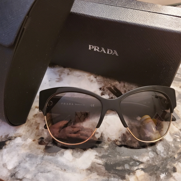 PRADA WOMAN SUNGLASSES - Picture 3 of 4